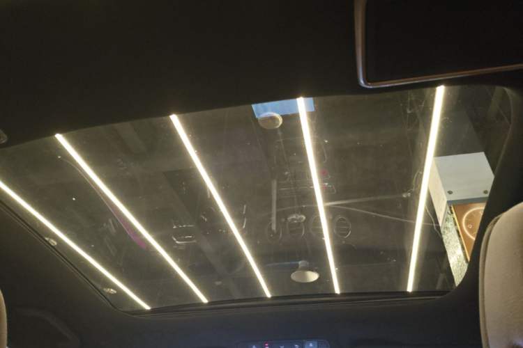 Used Mercedes-Benz E-Class 2022 Second Facelift E 260 L Sport Edition Headliner