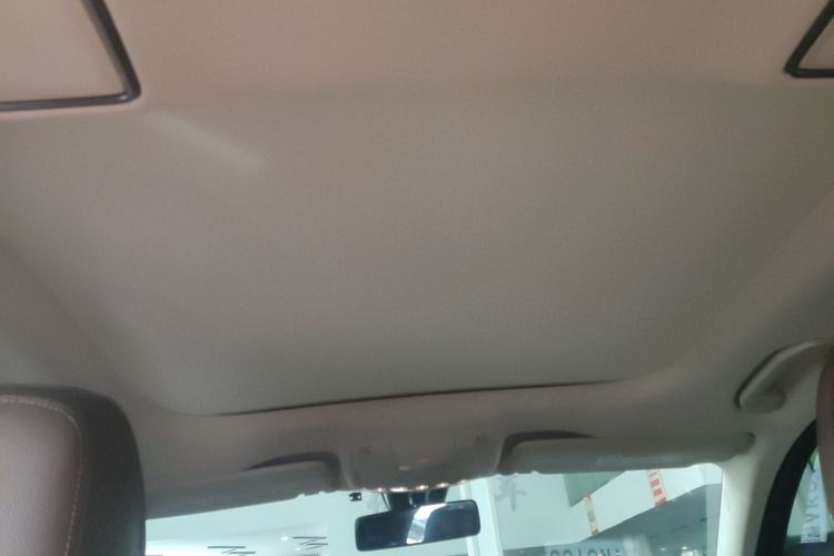 Used Mercedes-Benz E-Class 2022 Second Facelift E 300 L Luxury Edition Headliner