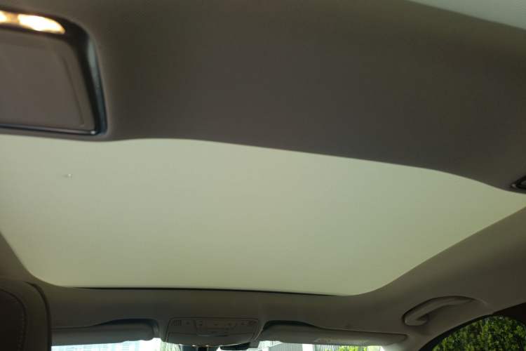 Used Mercedes-Benz E-Class 2022 Revised Version E 300 L Luxury Edition Headliner