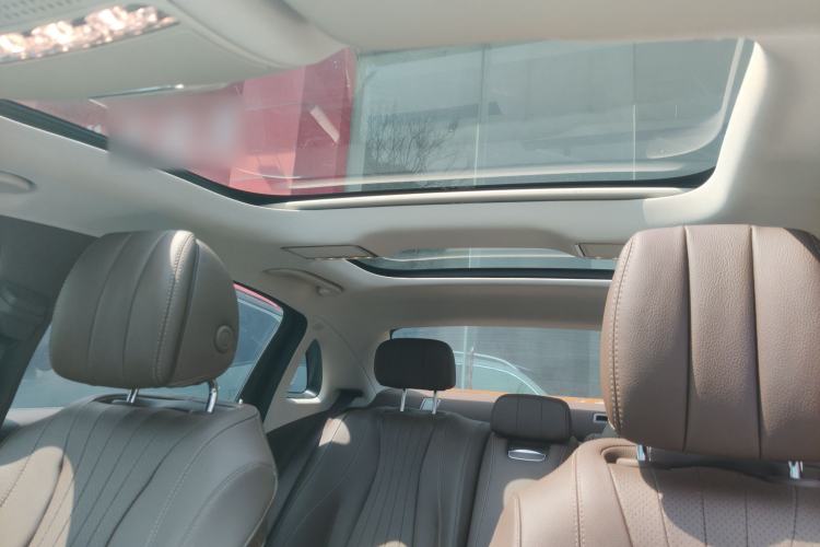 Used Mercedes-Benz E-Class 2022 Second Facelift E 300 L Fashion Edition Headliner