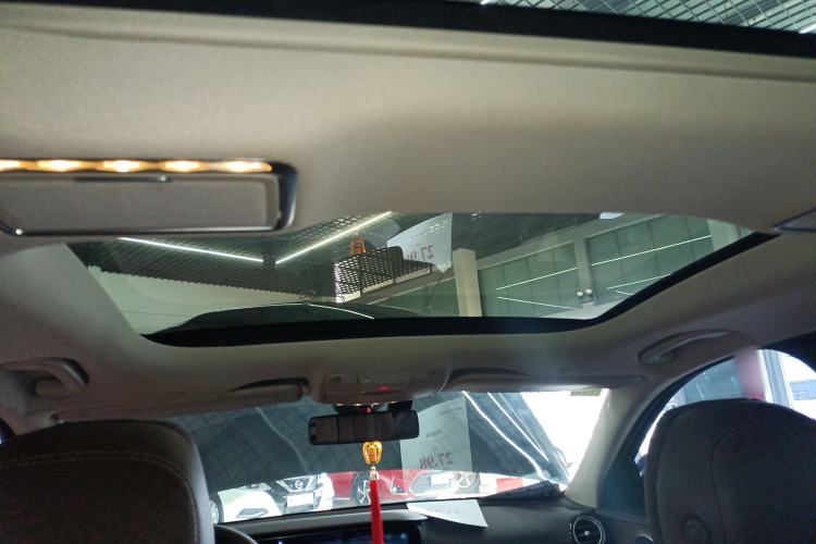 Used Mercedes-Benz E-Class 2022 Second Facelift E 300 L Fashion Edition Headliner