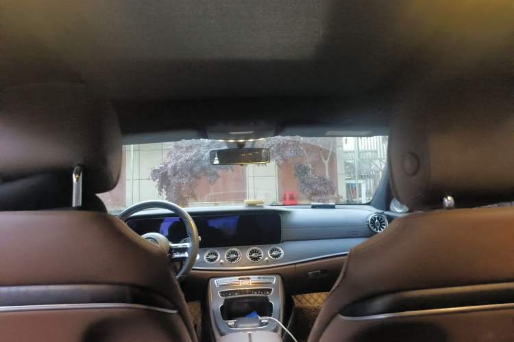 Used Mercedes-Benz E-Class 2022 Second Facelift E 260 L Sport Edition Headliner