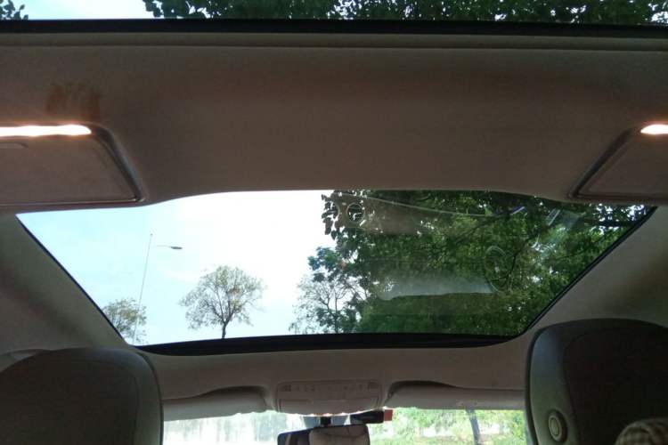 Used Mercedes-Benz E-Class 2022 Revised Version E 300 L Fashion Edition Headliner