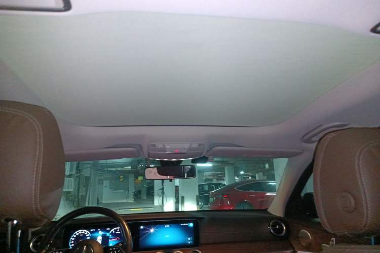 Used Mercedes-Benz E-Class 2022 E 260 L Headliner