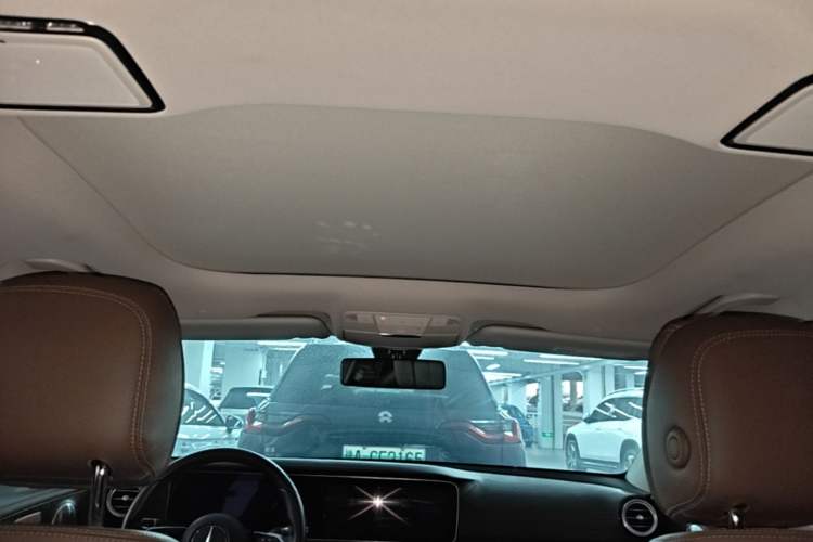 Used Mercedes-Benz E-Class 2022 Revised Version E 300 L Luxury Edition Headliner