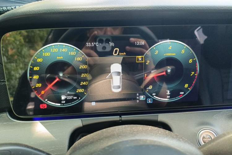 Used Mercedes-Benz E-Class 2022 Second Facelift E 300 L Sport Luxury Edition Instrument Cluster