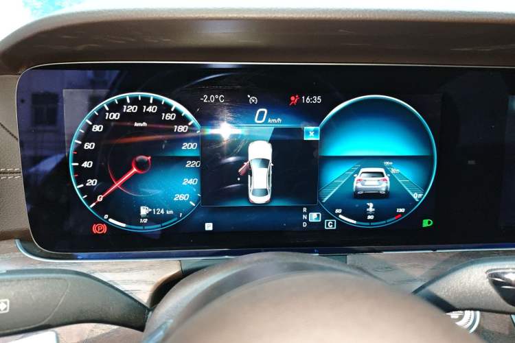 Used Mercedes-Benz E-Class 2022 Updated E 260 L Instrument Cluster