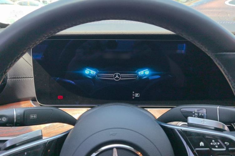 Used Mercedes-Benz E-Class 2022 Updated E 300 L Luxury Edition Instrument Cluster