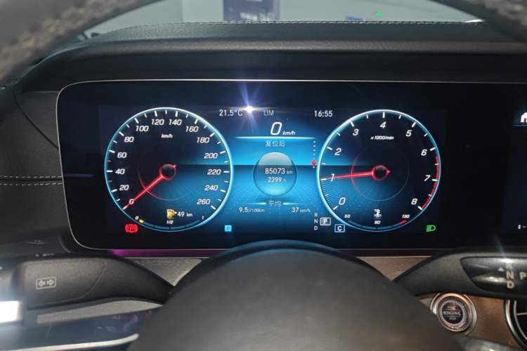 Used Mercedes-Benz E-Class 2022 Revised E 300 L Sporty and Stylish Edition Instrument Cluster