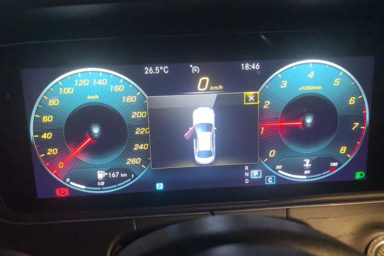 Used Mercedes-Benz E-Class 2022 Revised Version E 300 L Sporty and Stylish Edition Instrument Cluster
