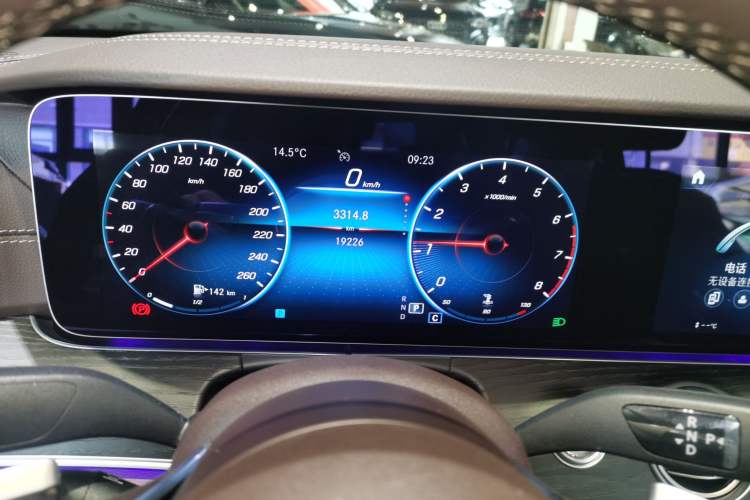 Used Mercedes-Benz E-Class 2022 Revised Version E 300 L Luxury Edition Instrument Cluster