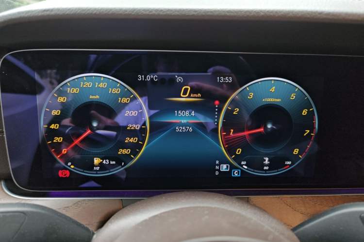Used Mercedes-Benz E-Class 2022 Revised Version E 300 L Luxury Edition Instrument Cluster