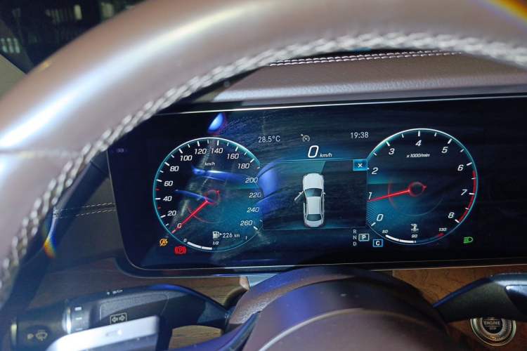 Used Mercedes-Benz E-Class 2022 Updated E 300 L Luxury Edition Instrument Cluster