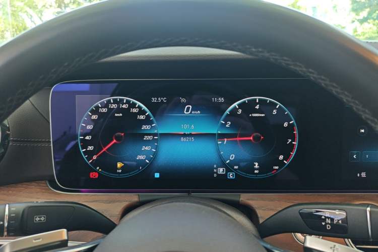 Used Mercedes-Benz E-Class 2022 Second Facelift E 300 L Luxury Edition Instrument Cluster