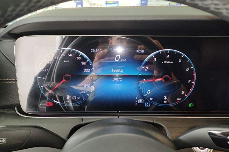 Used Mercedes-Benz E-Class 2022 Second Facelift E 300 L Sporty and Stylish Edition Instrument Cluster