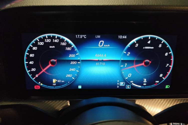 Used Mercedes-Benz E-Class 2022 Revised Version E 300 L Sporty and Stylish Edition Instrument Cluster