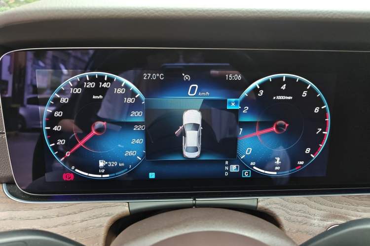Used Mercedes-Benz E-Class 2022 Updated E 300 L Luxury Edition Instrument Cluster