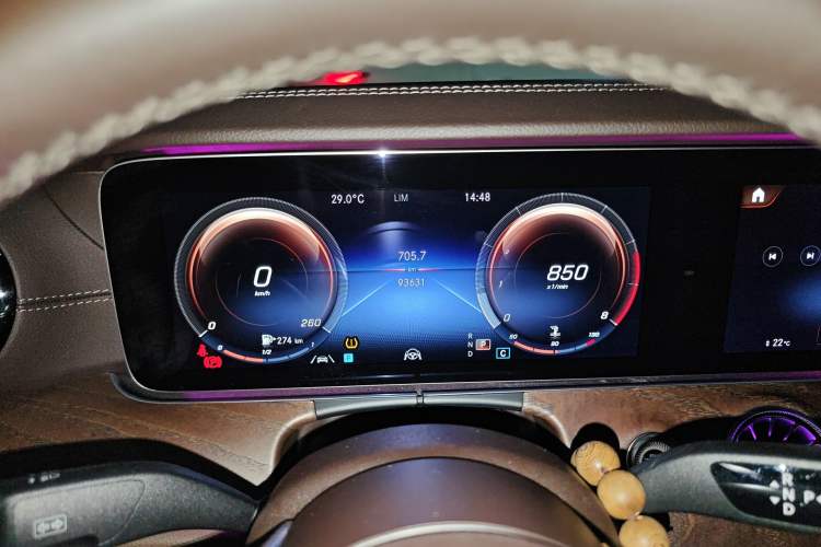 Used Mercedes-Benz E-Class 2022 Updated E 300 L Luxury Edition Instrument Cluster
