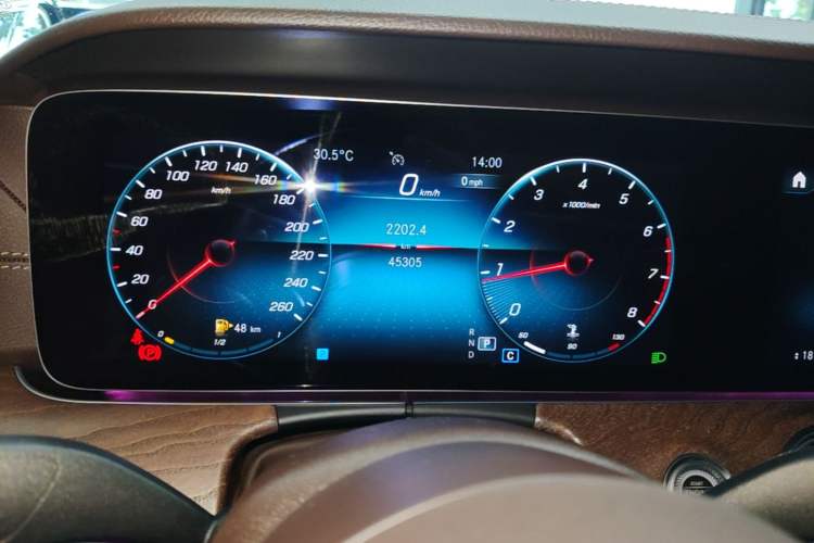 Used Mercedes-Benz E-Class 2022 Revised Version E 300 L Luxury Edition Instrument Cluster