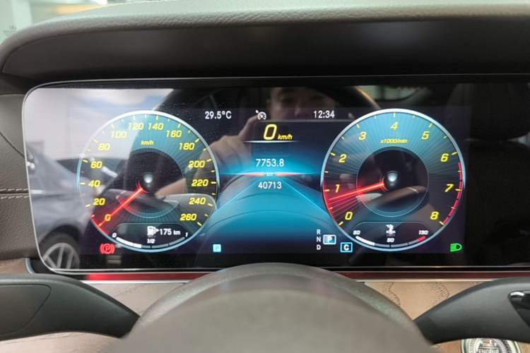 Used Mercedes-Benz E-Class 2022 Updated E 300 L Luxury Edition Instrument Cluster