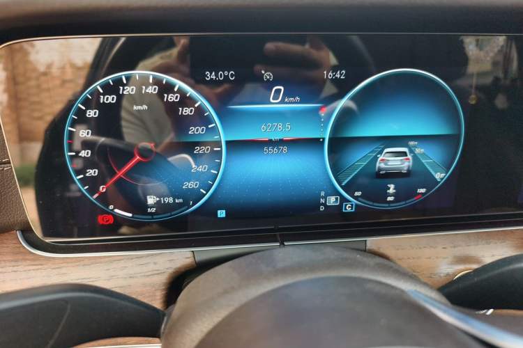 Used Mercedes-Benz E-Class 2022 Second Facelift E 260 L Instrument Cluster