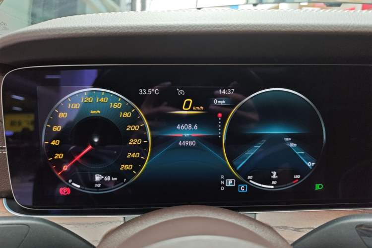 Used Mercedes-Benz E-Class 2022 Second Facelift E 300 L Luxury Edition Instrument Cluster