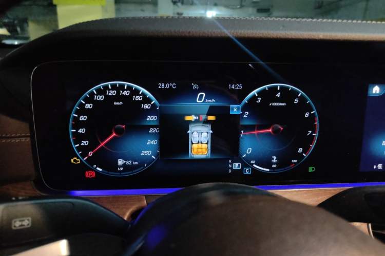 Used Mercedes-Benz E-Class 2022 Revised Version E 300 L Fashion Edition Instrument Cluster