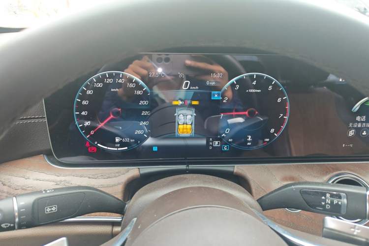 Used Mercedes-Benz E-Class 2022 Second Facelift E 300 L Fashion Edition Instrument Cluster