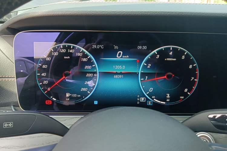 Used Mercedes-Benz E-Class 2022 Revised E 300 L Sporty and Stylish Edition Instrument Cluster