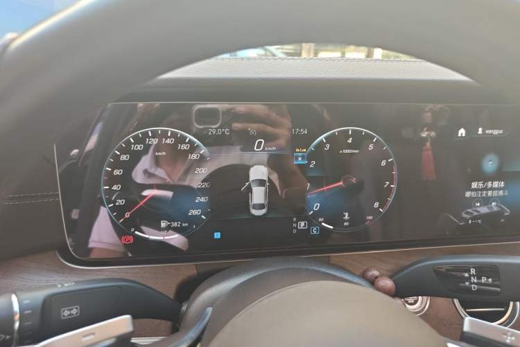 Used Mercedes-Benz E-Class 2022 E 300 L Stylish Model Instrument Cluster