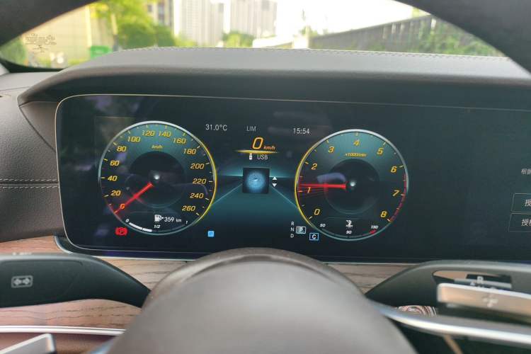 Used Mercedes-Benz E-Class 2022 Second Facelift E 300 L Fashion Edition Instrument Cluster