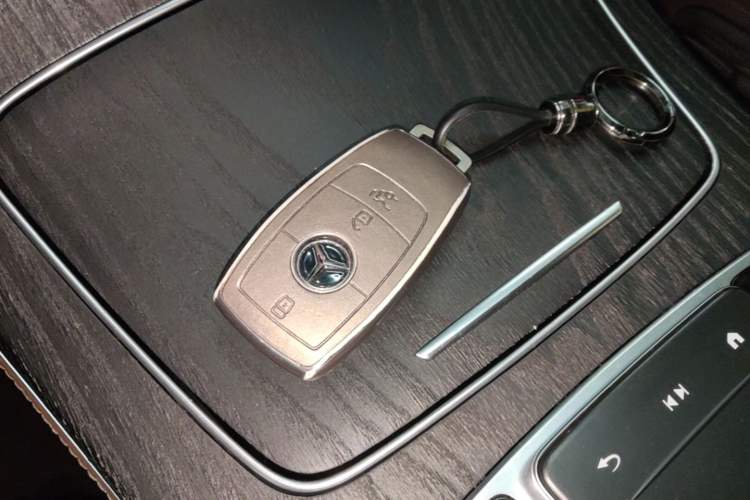 Used Mercedes-Benz E-Class 2022 Revised Version E 300 L Luxury Edition Interior 1