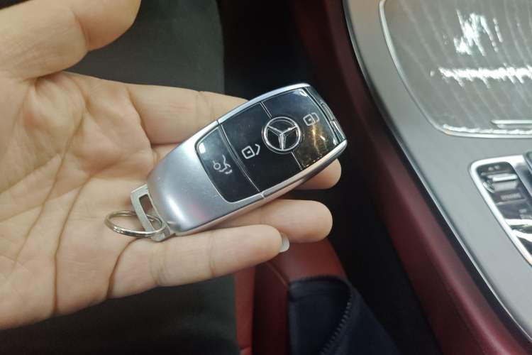 Used Mercedes-Benz E-Class 2022 E 300 L Sport Luxury Edition Interior 1