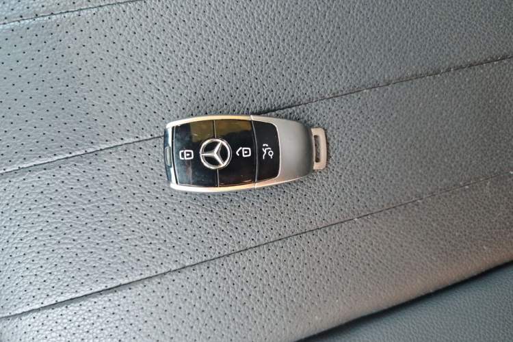 Used Mercedes-Benz E-Class 2022 E 260 Stylish Sports Edition Interior 1