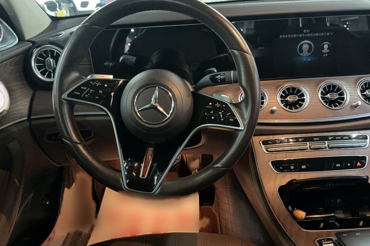 Used Mercedes-Benz E-Class 2022 E 300 L Luxury Model Interior 1