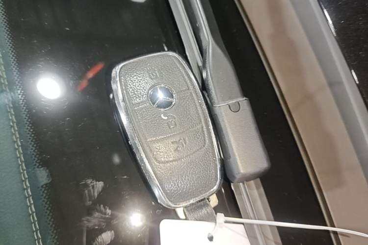 Used Mercedes-Benz E-Class 2022 E 260 L Sport Edition Interior 1