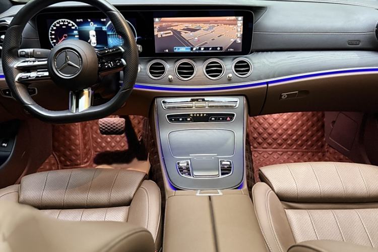 Used Mercedes-Benz E-Class 2022 E 300 Stylish Sports Edition Interior 1