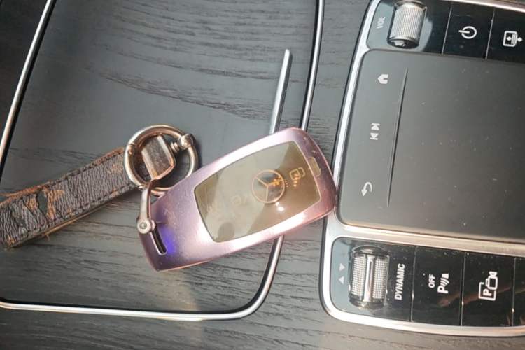Used Mercedes-Benz E-Class 2022 Second Facelift E 300 L Sport Luxury Edition Interior 1