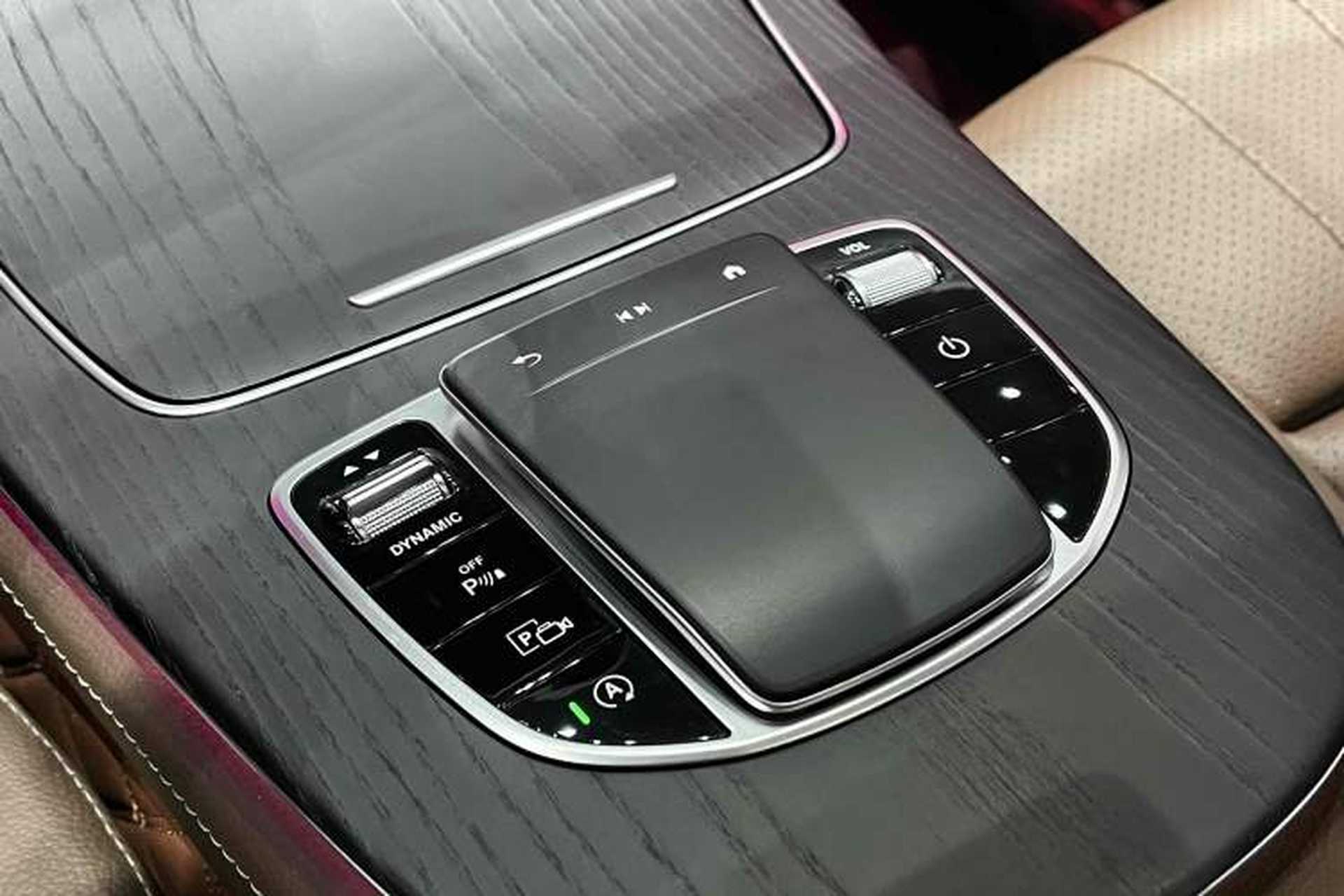 Used Mercedes-Benz E-Class 2022 Second Facelift E 260 L Interior 1