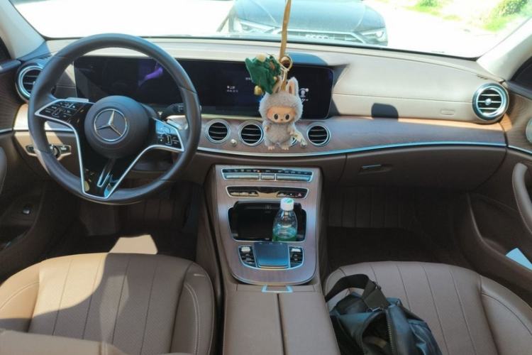 Used Mercedes-Benz E-Class 2022 E 300 L Luxury Model Interior 1