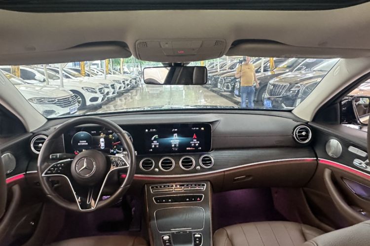 Used Mercedes-Benz E-Class 2022 Revised Version E 300 L Luxury Edition Interior 1