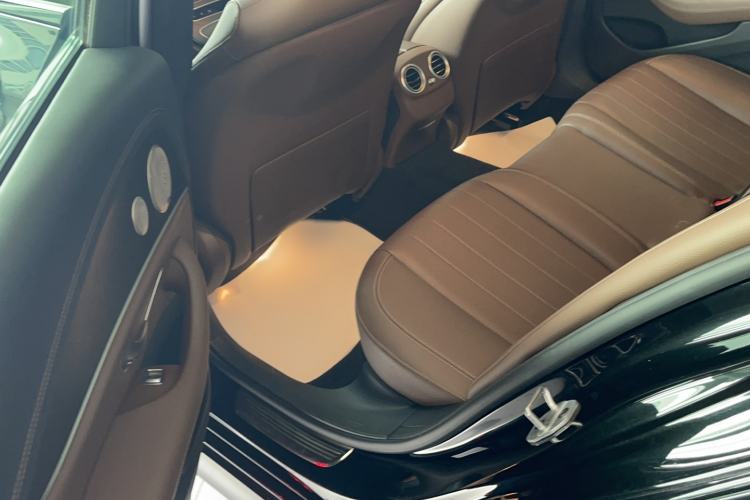Used Mercedes-Benz E-Class 2022 E 300 Stylish Sports Edition Interior 1