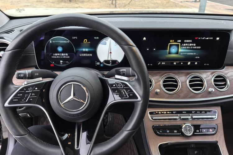 Used Mercedes-Benz E-Class 2022 Updated E 300 L Luxury Edition Interior 2