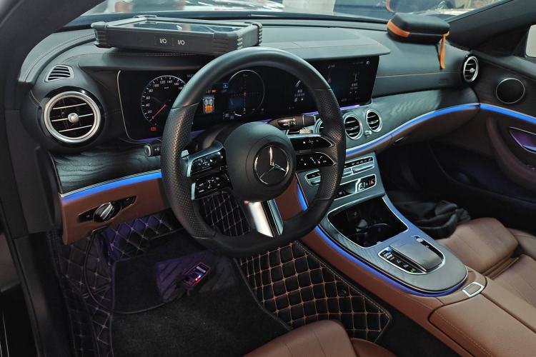 Used Mercedes-Benz E-Class 2022 E 260 Stylish Sports Edition Interior 2