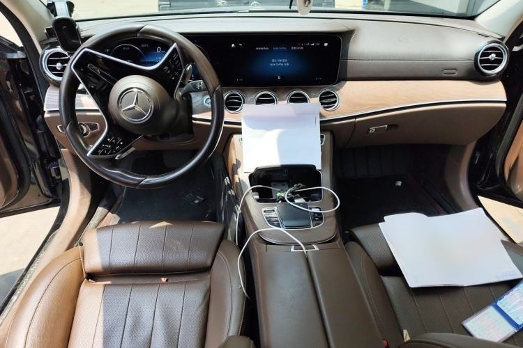 Used Mercedes-Benz E-Class 2022 Updated E 300 L Luxury Edition Interior 2