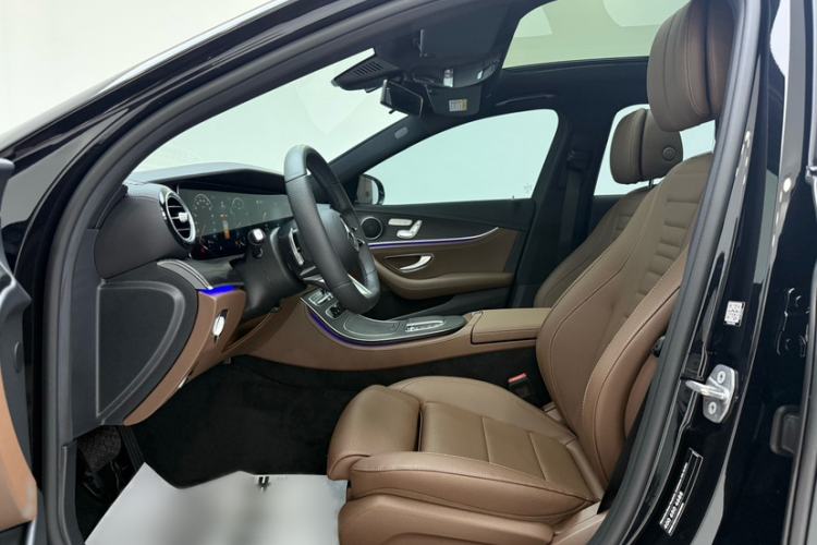 Used Mercedes-Benz E-Class 2022 Second Facelift E 260 L Sport 4MATIC Interior 2