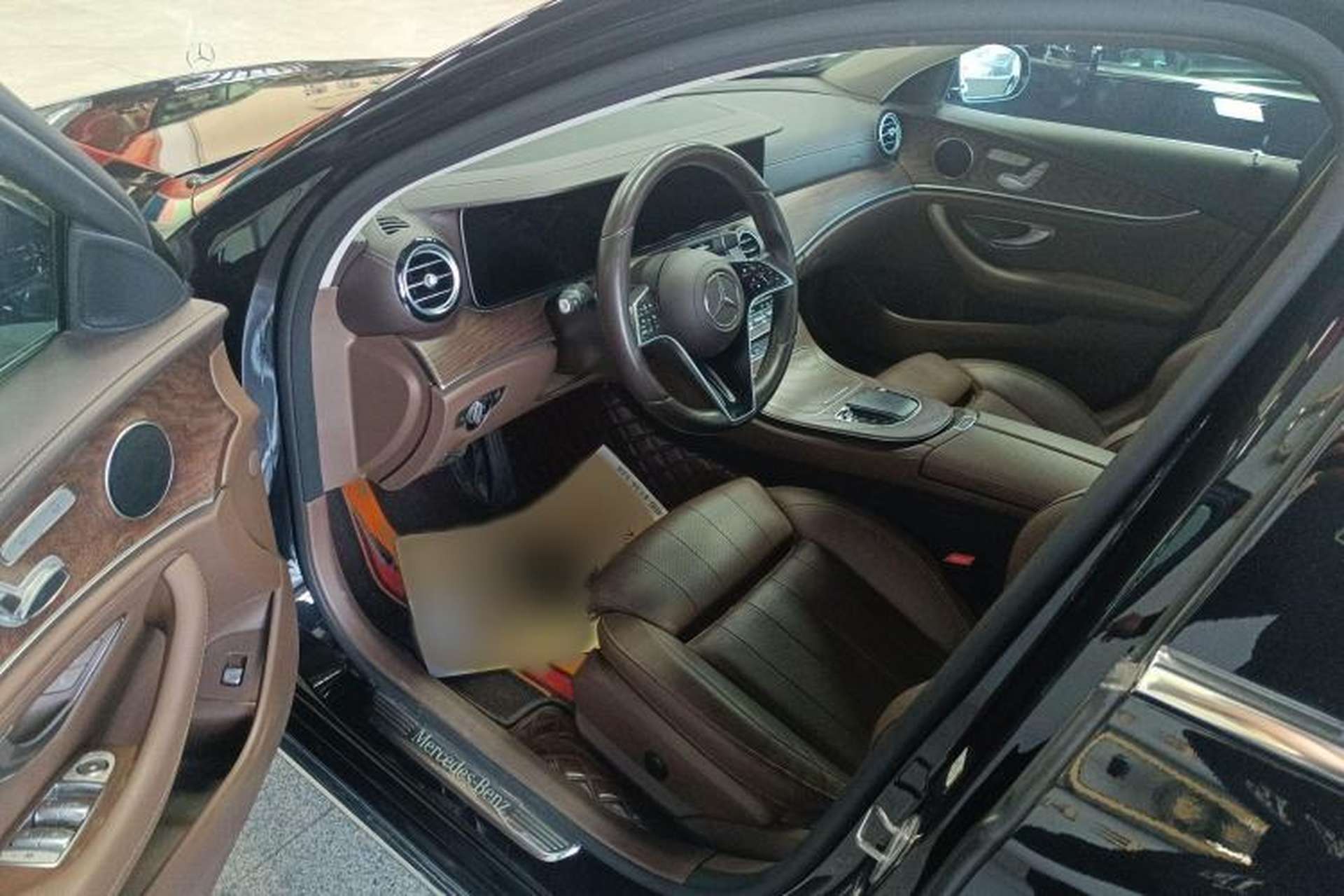 Used Mercedes-Benz E-Class 2022 Facelift E 260 L 4MATIC Interior 2