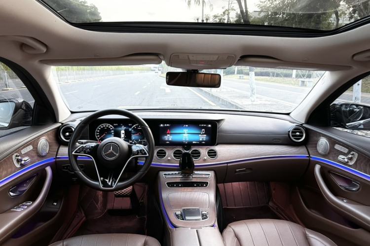 Used Mercedes-Benz E-Class 2022 Revised Version E 300 L Luxury Edition Interior 2