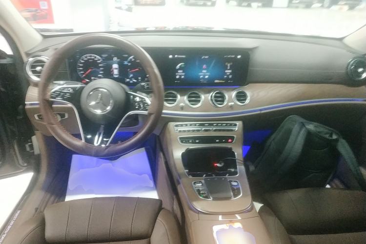 Used Mercedes-Benz E-Class 2022 Updated E 300 L Stylish Edition Interior 2