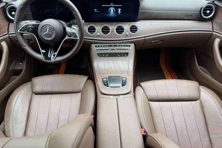 Used Mercedes-Benz E-Class 2022 Updated E 260 L Interior 2
